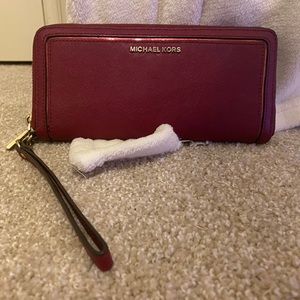 Michael Kors wristlet